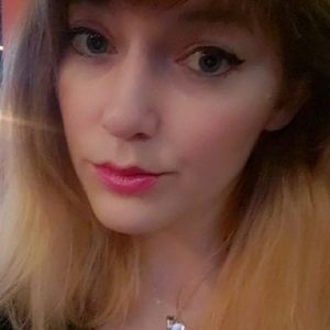 Meet your Posher, Liana